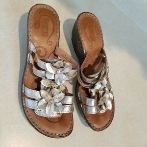 Born Wedge Sandals 8 Metallic Gold Flower Petals